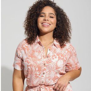 Torrid NWT Disney Nightmare Before Christmas Rayon Slub Collar Tiki Shirt size 5